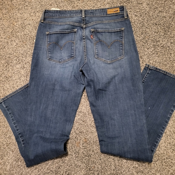 Women's levi's - Picture 2 of 3